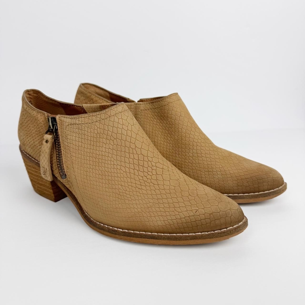 Zodiac Margot Beige Textured Ankle Booties